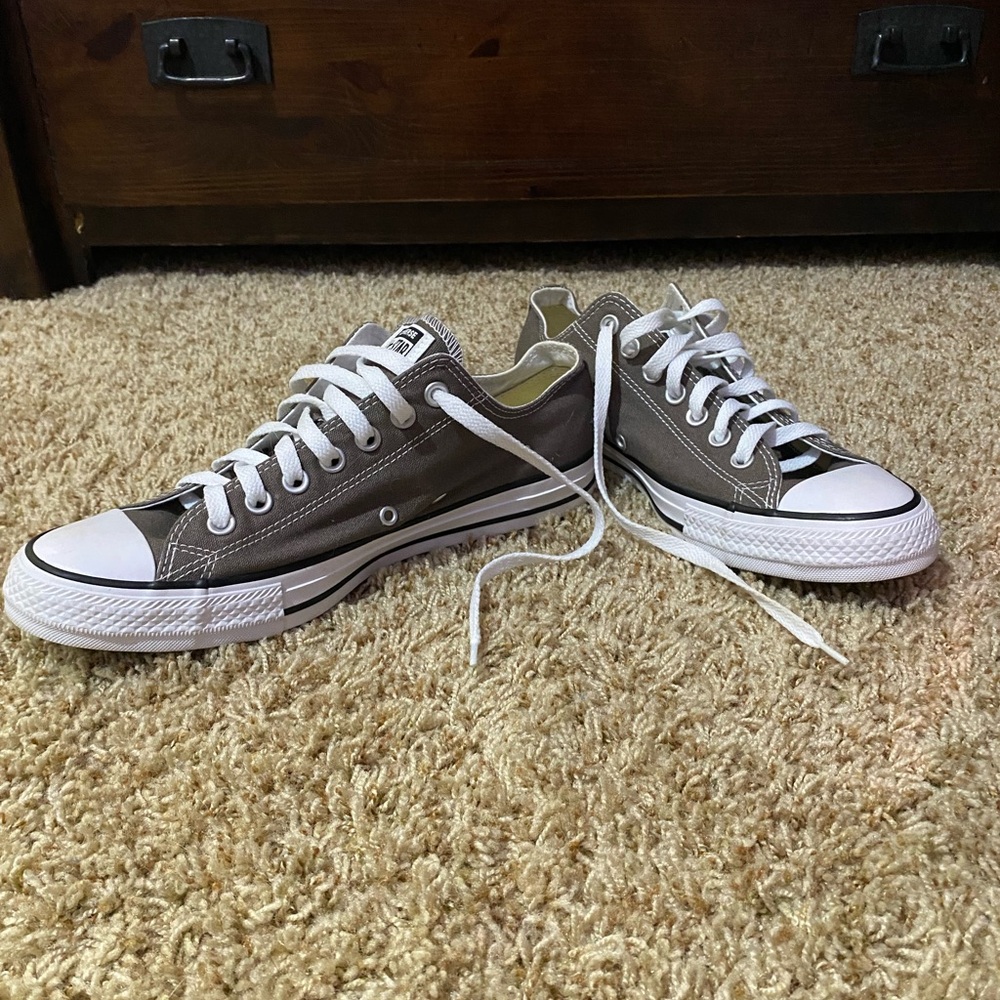 Mens 8 1/2 Women’s 10 1/2 Charcoal Chuck Taylor All Star Converse